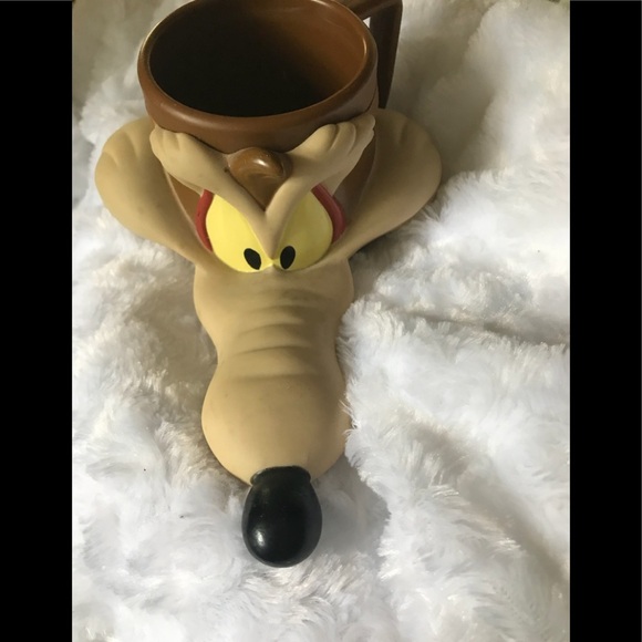 Rare 1993 Warner Brothers Roadrunner Cup - Picture 4 of 7
